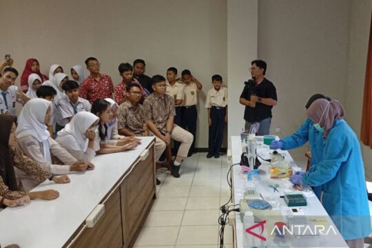 Edukasi Pentingnya Konsumsi Makanan Halal di Halal Center Unsoed