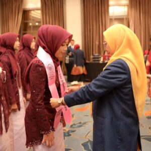 UMS Kukuhkan Angkatan I Profesi Dietisien untuk Perbaikan Gizi