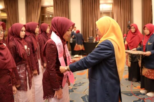 UMS Kukuhkan Angkatan I Profesi Dietisien untuk Perbaikan Gizi