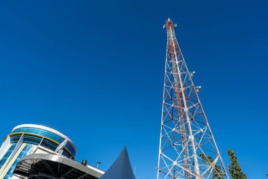 Indosat Pertahankan Profitabilitas dan Perkuat Fondasi Bisnis di 2025