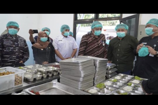 Wali Kota Tegal Tinjau Pelaksanaan Makan Bergizi Gratis di SPPG