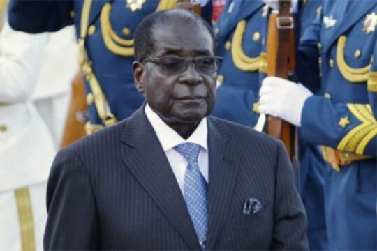 Robert Mugabe Bersikukuh Menjadi Presiden Zimbabwe