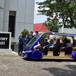 Inovasi Buggy Car Hybrid di Sekolah Vokasi Undip Semarang