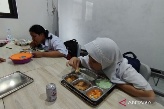 Menu MBG di SLB Negeri Kudus: Makanan Bergizi Sesuai Kebutuhan Siswa Difabel