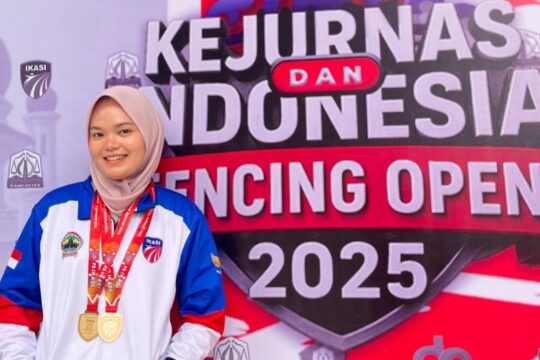 Atlet UMS Raih Medali Emas dan Perunggu di Kejurnas Anggar 2025
