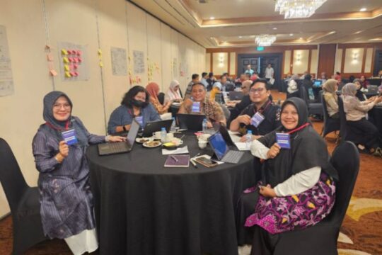 Pelatihan Penguatan Literasi dan Numerasi Berbasis AI untuk Guru Pamong PPG FKIP UMS