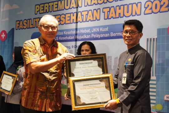 RSJD Dokter Amino Gondohutomo Raih Penghargaan Nasional Pelayanan JKN