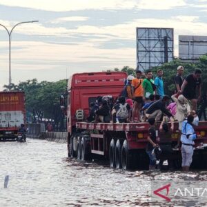 Banjir Menggenangi Jalur Pantura Semarang: Update Terkini