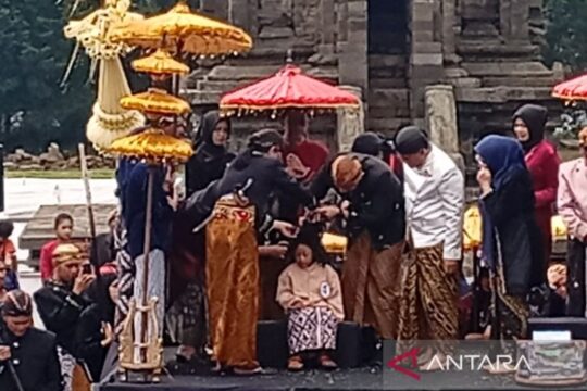 Menteri AHY: Pentingnya Melestarikan Tradisi Ruwatan Rambut Gimbal di Dieng