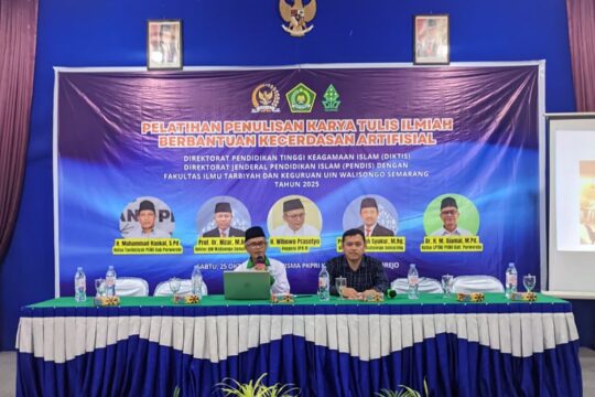 Perkuat Literasi Digital Akademisi di UIN Walisongo Semarang Melalui AI