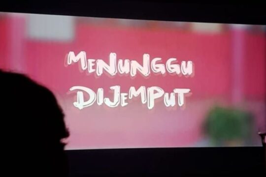 Film "Menunggu Dijemput" Raih Sambutan Hangat di Madani International Film Festival 2025