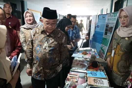 Pelestarian Bahasa Daerah: Pentingnya Komitmen Keluarga