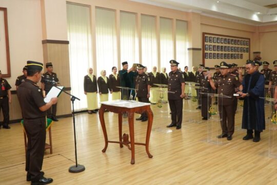 Pelantikan 23 Kajari di Jawa Tengah oleh Kajati