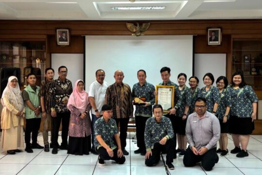 RS dr. Oen Solo Baru Terima Penghargaan Transformasi Digital dari BPJS Kesehatan