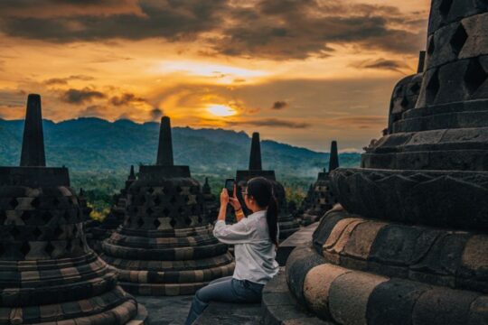 Program Sunset di Borobudur: Mendorong Pertumbuhan Ekosistem Pariwisata