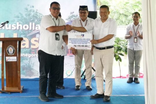 Bank Jateng Perkuat Nilai Spiritual di KHDTK Wanadipa dengan Pembangunan Mushola