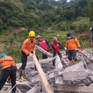 Warga Banjarnegara Diminta Waspada Terhadap Longsor di Musim Hujan