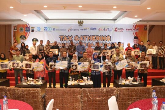 Pemkot Tegal Apresiasi Wajib Pajak Berprestasi