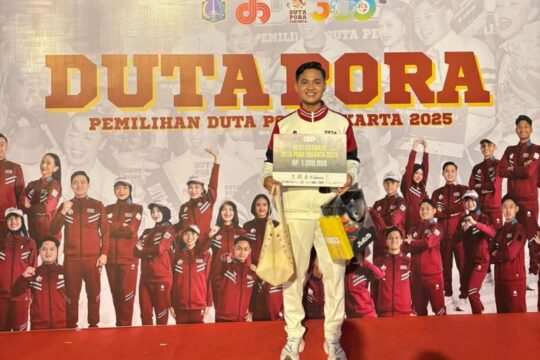 Mahasiswa UIN Walisongo Raih Penghargaan Best Catwalk di Ajang Duta Pora 2025