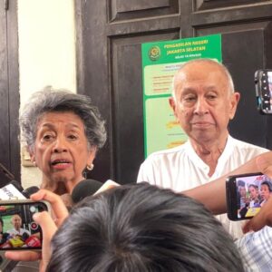 Ibu Nadiem Makarim Singgung Tom Lembong dan Hasto Kristiyanto Setelah Praperadilan Ditolak