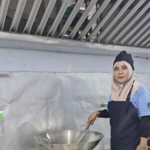Transformasi Penjual Sate Jamur Menjadi Ibu Dapur: Kisah Inspiratif Relawan Dapur MBG Blora