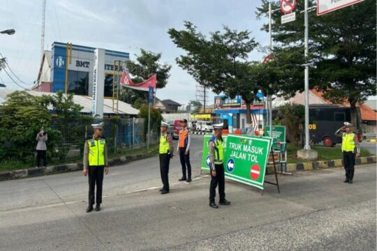 Pembatasan Kendaraan Bersumbu Tiga di Pekalongan untuk Arus Lalu Lintas yang Lebih Lancar