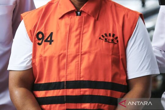 KPK Geledah Rumah Dinas Gubernur Riau Terkait Dugaan Pemerasan