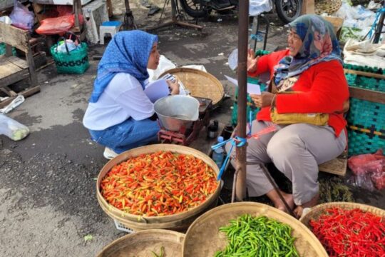 Bank Jateng Gencarkan Inklusi Keuangan di Pasar Tradisional Melalui Program Umplung