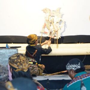 Pertunjukan Wayang Kulit: 20 Dalang Cilik Pati Lestarikan Seni Tradisional