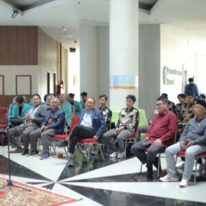 UMS Lepas Delegasi KMI Expo XVI, ONMIPA, dan Kompetisi Jembatan Indonesia 2025