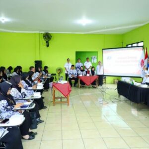 Bupati Kudus Dorong Guru untuk Terus Belajar dan Beradaptasi dengan Teknologi Informasi