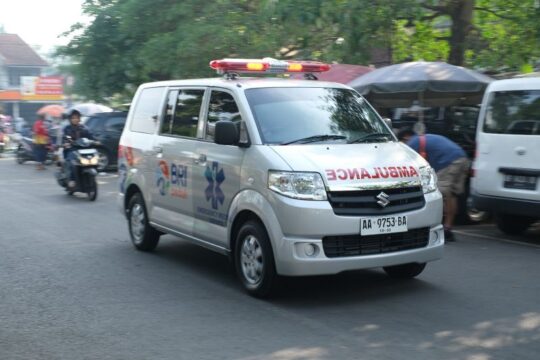 BRI Salurkan Ratusan Ambulans untuk Tingkatkan Layanan Kesehatan di Indonesia