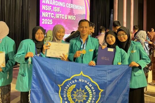 Tim Farmasi UMS Raih Emas di ISIF 2025 dengan Inovasi Nanoemulsi untuk Atasi Peradangan