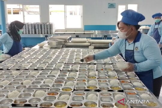 Dinkes Blora Terbitkan SLHS untuk 59 SPPG demi Kesehatan Masyarakat