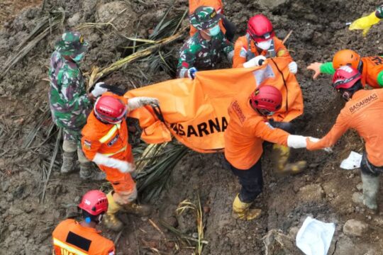 Tim SAR Gabungan Temukan Dua Korban Tanah Longsor di Banjarnegara