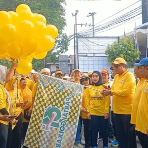 Ribuan Kader Golkar Meriahkan Yellow Fun Walk untuk Kampanyekan Hidup Sehat