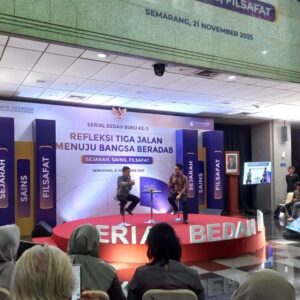 Bedah Buku "Refleksi Tiga Zaman" oleh BI Jateng