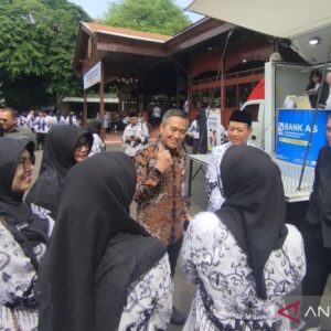 OJK Ingatkan Guru di Kudus untuk Waspadai Pinjol Ilegal