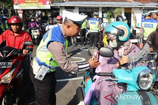 Operasi Zebra Candi: Meningkatkan Kesadaran Berlalu Lintas