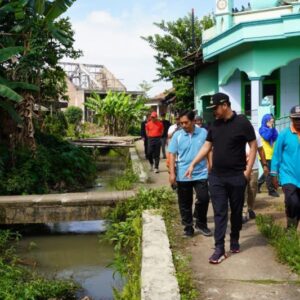 Aksi Kerja Bakti Warga Jepara untuk Bersihkan Saluran dan Cegah Banjir