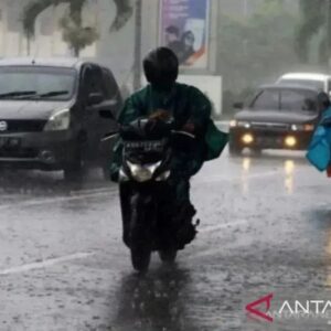 Waspada Hujan Lebat Sangat Lebat Akibat Siklon