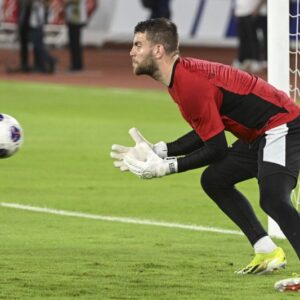 Maarten Paes Buka Suara Soal Rumor Gabung Persib