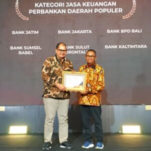Bank Jateng Meraih Penghargaan Sebagai Bank Daerah Terpopuler 2025