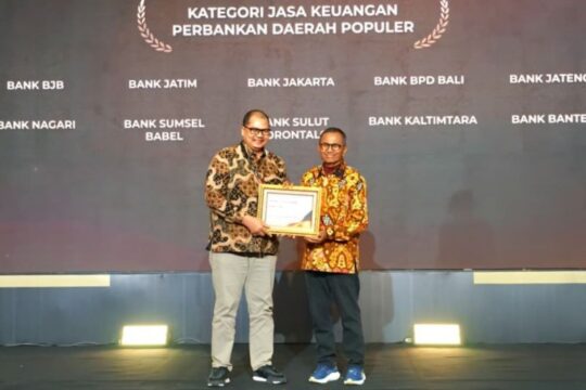 Bank Jateng Meraih Penghargaan Sebagai Bank Daerah Terpopuler 2025