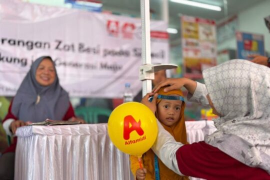 Alfamidi dan Sari Husada Dorong Keluarga Penuhi Gizi Balita