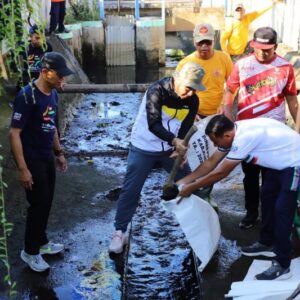 Bupati Kudus Gencarkan Pembersihan Saluran untuk Antisipasi Banjir