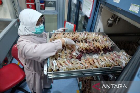 PMI Solo Pastikan Stok Darah Aman dan Ajak Warga Donor untuk Korban Bencana