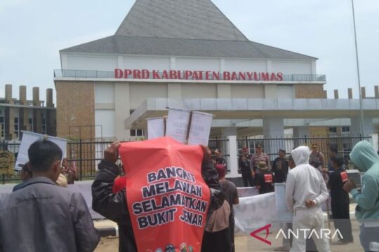 Warga dan Aktivis Lingkungan Desak Penutupan Permanen Tambang di Bukit Jenar Banyumas