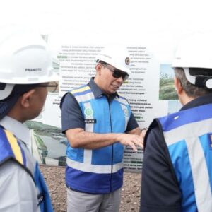 Jasa Marga Salurkan Bantuan Kemanusiaan untuk Masyarakat Sumatera