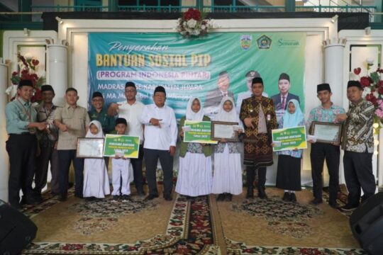 17.799 Siswa Madrasah di Jepara Terima Program Indonesia Pintar untuk Meringankan Beban Pendidikan
